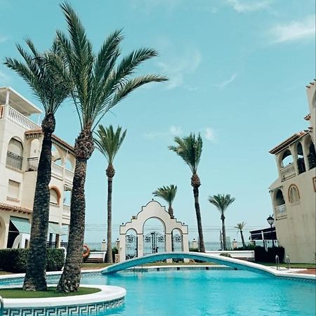 Apartamento primera línea playa Muchavista El Campello con piscina Exterior foto
