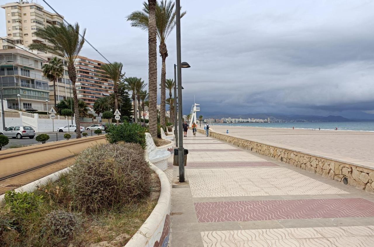 Apartamento primera línea playa Muchavista El Campello con piscina Exterior foto