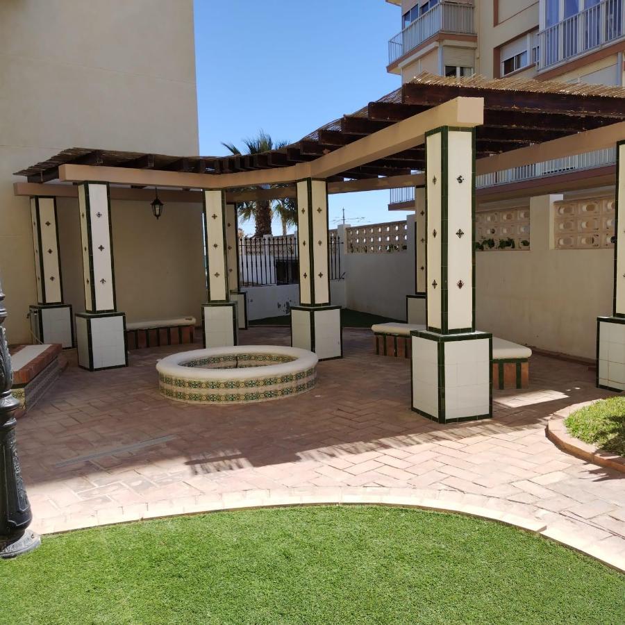 Apartamento primera línea playa Muchavista El Campello con piscina Exterior foto